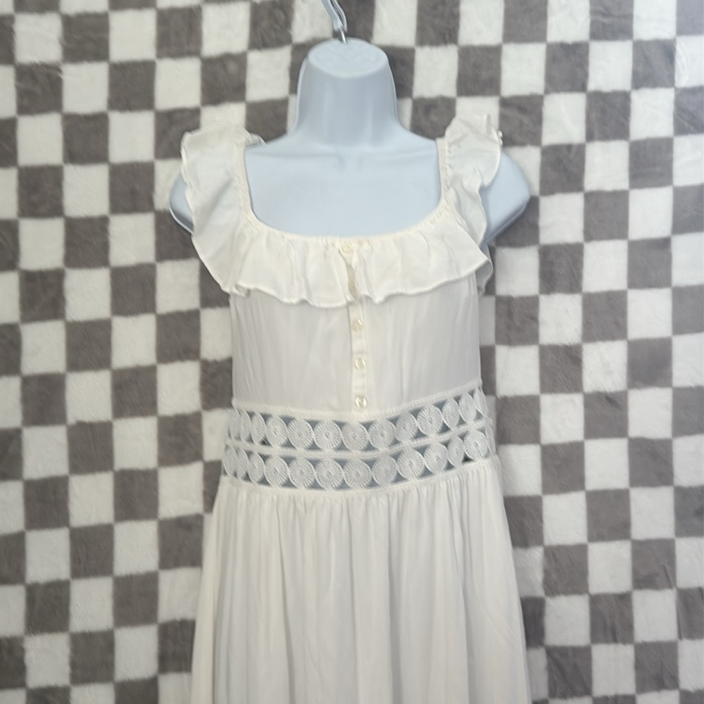 Pink Lily Cream Maxi Dress with Ruffled Tiered Design Size M/Medium - Picture 2 of 13